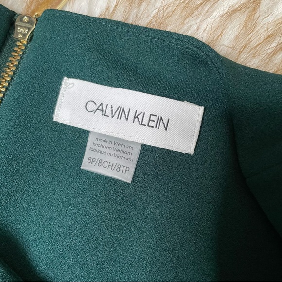 Calvin Klein forest green tulip sleeve sheath dress - Picture 8 of 10